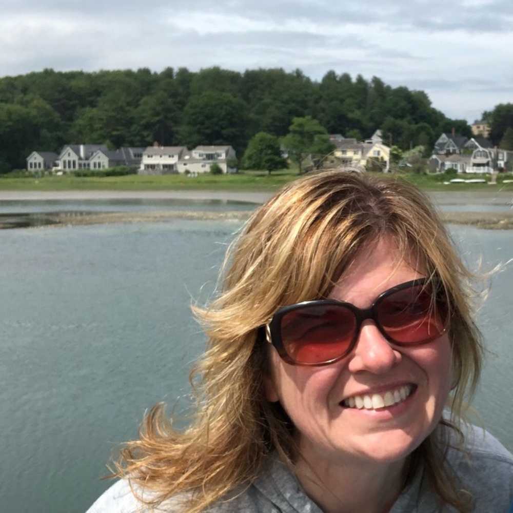 Meet your Posher, Carrie